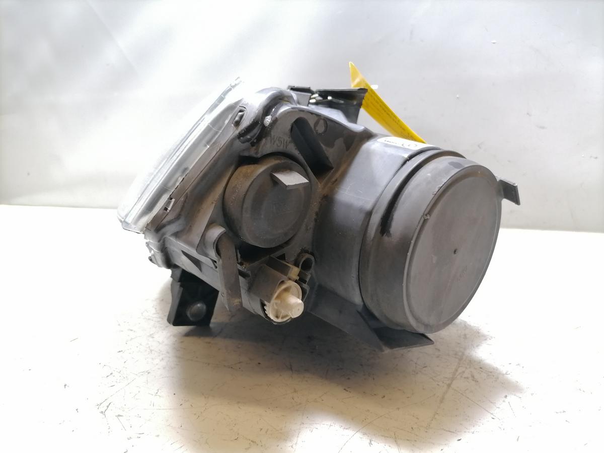 VW Passat 3C original Scheinwerfer vorn links Halogen Bj.2006